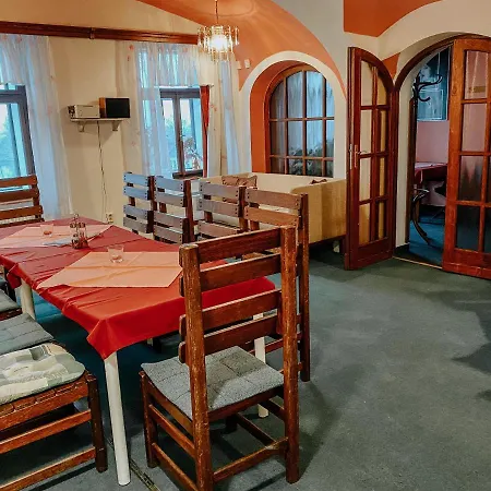 Vinarna Vikarka * Litomerice
